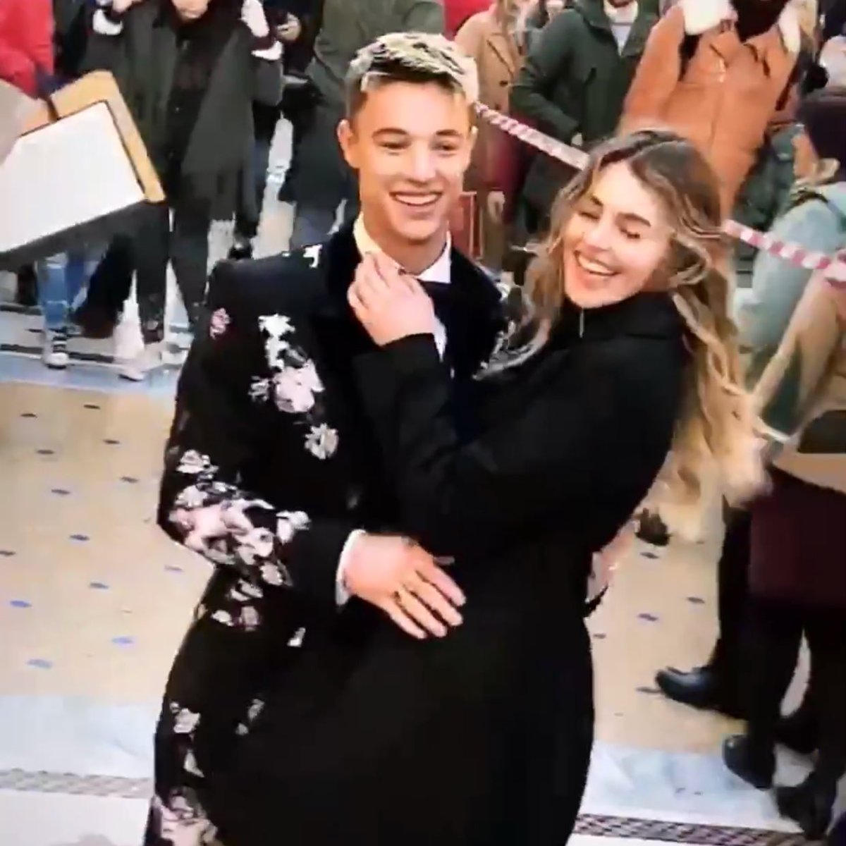 hannahisamess's tweet photo. 💞💖💝💕💓💘 https://t.co/URLKGrnTc5
