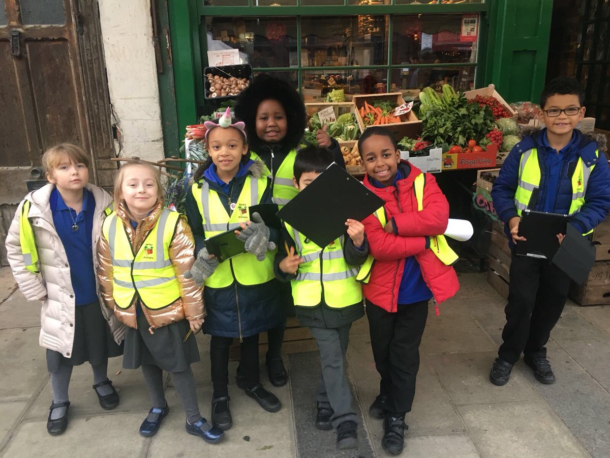 primary_barlby's tweet photo. Maple Class loved their local walk on the Golborne Rd on Friday. Thanks to all the friendly shop keepers. The free chips from Georges were a special treat! 😉@RBKCMarkets #shoplocal https://t.co/yXWMpFws9H