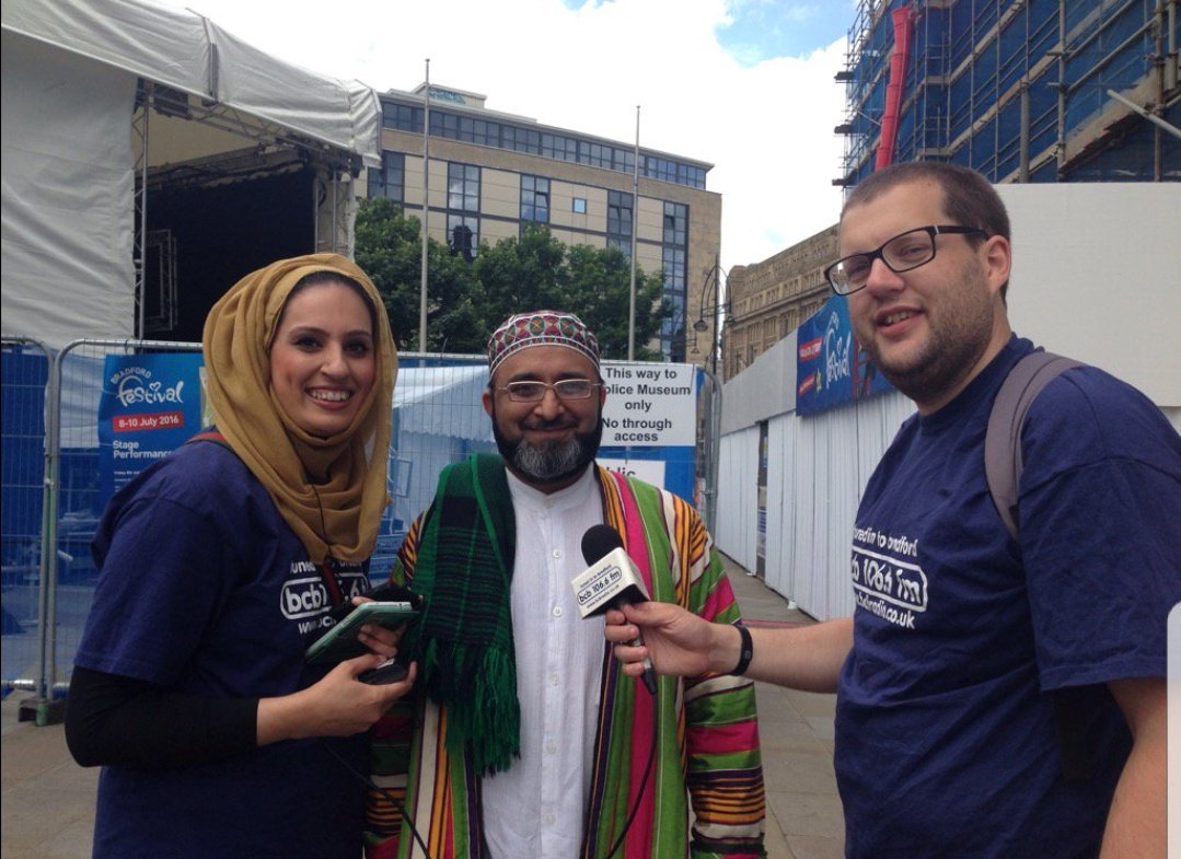 Dom Burch ⤴️ (@domburch) on Twitter photo Do you live, work or play in Bradford or the wider district? Are you or your organisation doing good things? If so we need to know about it. Please contact <a href="/bcbradio/">BCB 106.6fm</a> hello@bcbradio.co.uk or pop in. Share this tweet and tag anyone you think deserves credit for what they do 👊 Do you live, work or play in Bradford or the wider district? Are you or your organisation doing good things? If so we need to know about it. Please contact <a href="/bcbradio/">BCB 106.6fm</a> hello@bcbradio.co.uk or pop in. Share this tweet and tag anyone you think deserves credit for what they do 👊