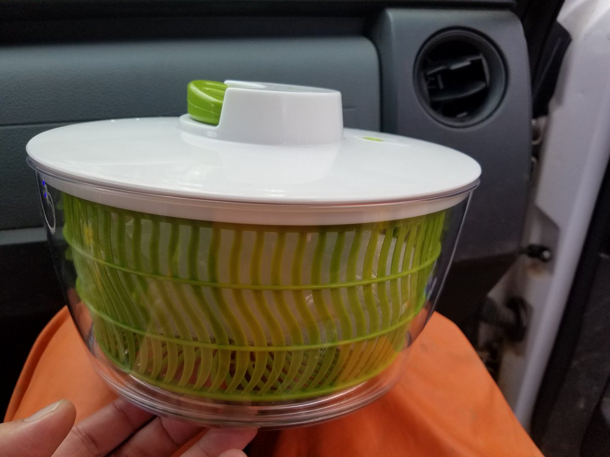 spoonbill_hank's tweet photo. centrifuge magically stopped working in the field, so had to improvise. Jerry rigged salad spinner worked beautifully. Paddlefish plasma sampling continues! https://t.co/CRQbKfKW6r