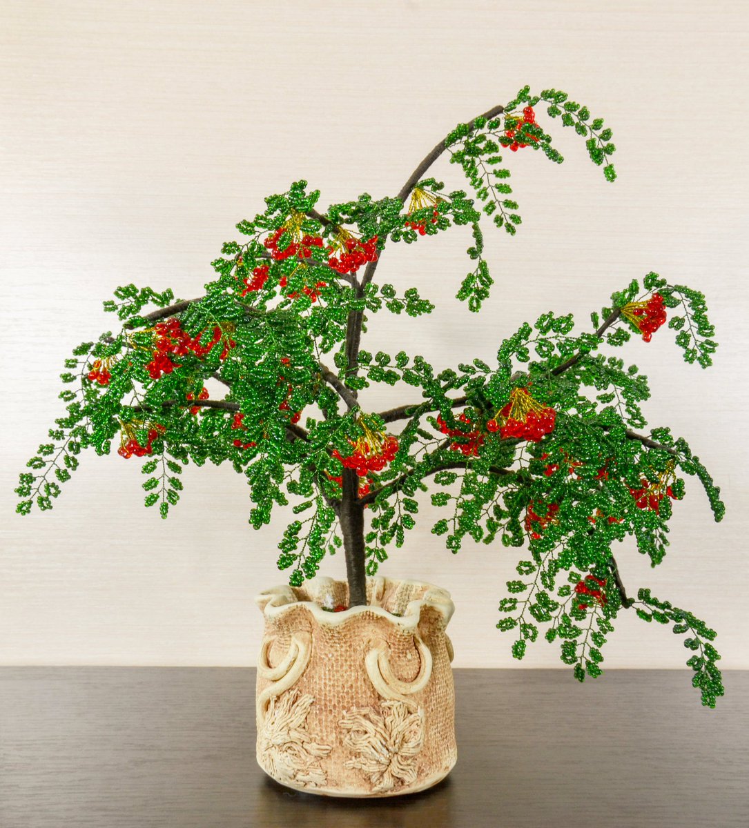 BlackSeaCraft's tweet photo. Please look at this wonderful #Handmade #beaded #viburnum #tree (#kalina) with #redberries in #clay #flower #pot #Wired #bonsai #tree #Artificialtree #Wiredtree #etsy #homedecor #etsystore https://t.co/vzJemmH6fg https://t.co/kdm5BZezzQ