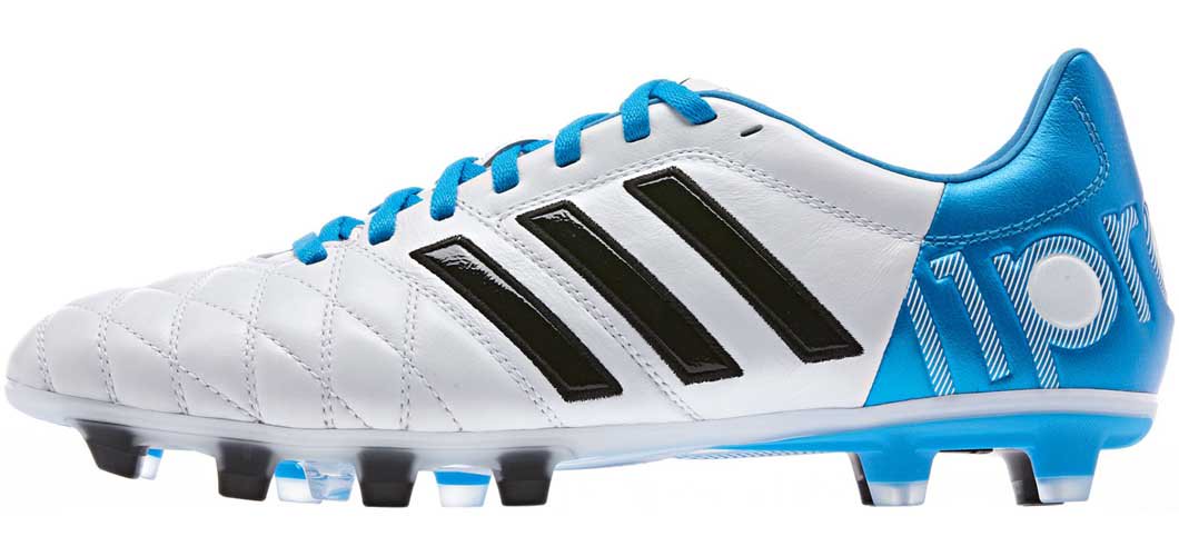 sanar tienda Conectado Football Boots DB on Twitter: "Popular today: Toni Kroos (Real Madrid) - Adidas  11pro: https://t.co/HYR3sJFmYq https://t.co/RLZ4pvmIr9" / Twitter
