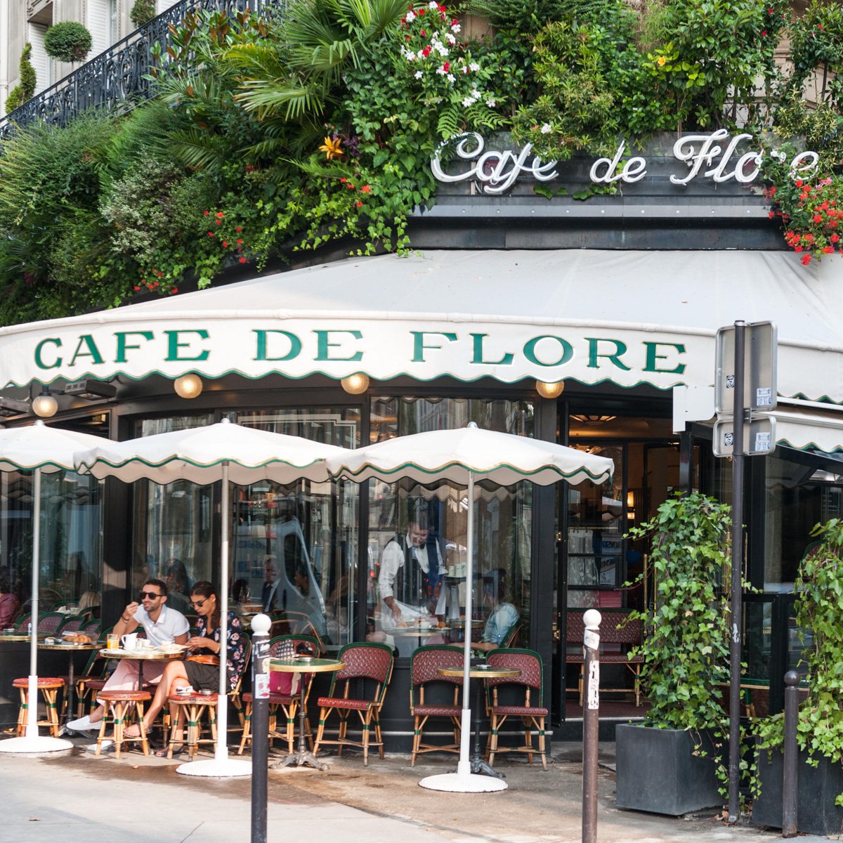 onefinestay's tweet photo. It's a lazy, hazy Parisian Sunday. Most of the city is shut down, but not Le Marais!
"...it's where a lot of the good coffee spots are located - not to mention great bars and restaurants" - Yasmin, #Sundaysinparis
Read the full article here: https://t.co/RyjS6FSFuP https://t.co/bhwKjDKwKZ