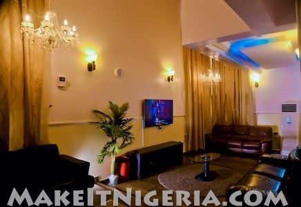 MakeItNigeria's tweet image. Book the Luxurious Casabella Apartment, VGC, Lekki with Swimming pool offering at 3-Bedroom (N 44,950/Night) and 4-Bedroom (N 47,950/Night).
Discount Available. Click 👉🏼 buff.ly/2D4nWL3 for reservation.
#lagoshomes #RealEstate #shortletslagos #luxury #luxurylife