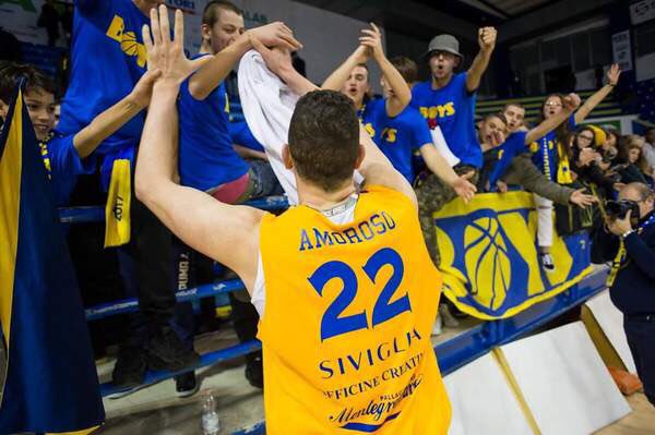 basketincontro's tweet photo. #A2Est
Netta vittoria della @PoderosaBasket nell’anticipo delle 12 contro #Ferrara https://t.co/mLOlVuwtYH https://t.co/CBzt4JW74r