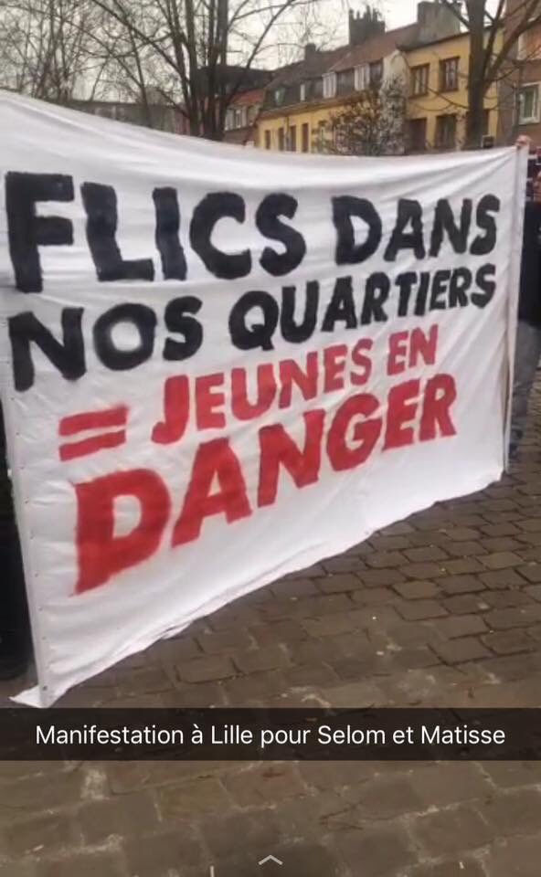 Manifestation à Lille pour Selom et Matisse poursuivis par la police et happés par un TER le comité Adama présent en soutien aux familles #JusticePourAdama