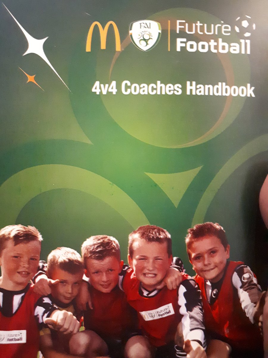CarrigalineUtd's tweet photo. .Well done to all the academy coaches who took part in todays 4v4 coaching seassion from Stephen O'Mahony. #getinvolved #commitmenttodevelopment #bravingthecold https://t.co/30KrLZlSzc