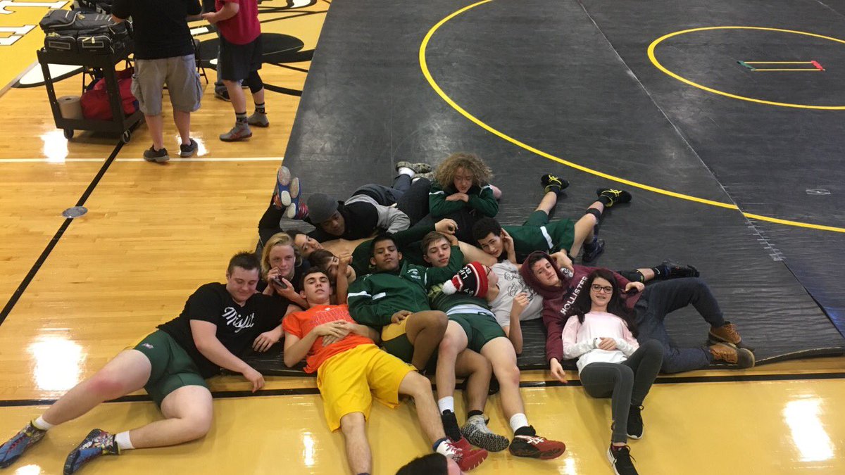 LD55HSWrestling's tweet photo. Varsity also had a good day yesterday, the team finished 5th at the Jacket Invitational at T.L. Hanna. 
Damien 2nd at 113, Will 2nd at 220, Hunter 2nd at 285, Chris 3rd at 195, and Caleb 3rd at 170. #LWF https://t.co/KInkgeNaVG
