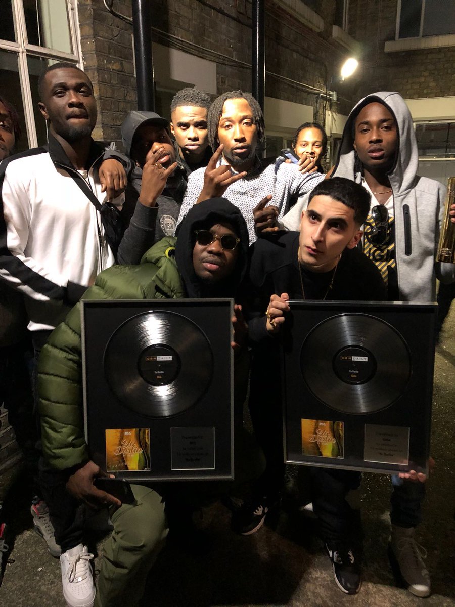 GRMDAILY's tweet photo. ๐ฝ 10million views plaques for @NSG ft. @RealGeko - Yo Darlin' ๐ฝ Big, big achievement ๐๐ https://t.co/hTsf0xHzeF