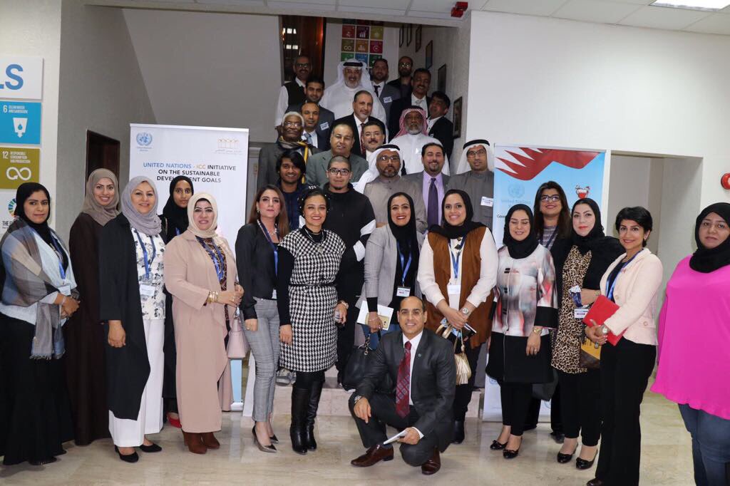SMCBahrain's tweet photo. وفد من أعضاء #النادي_العالمي_للإعلام_الاجتماعي في اللقاء الدوري لمناقشة دعم جهود الأمم المتحدة لنشر وتعزيز أهداف التنمية المستدامة
#SDGsBahrain
#SDGSMC https://t.co/wJnMeC6ugX