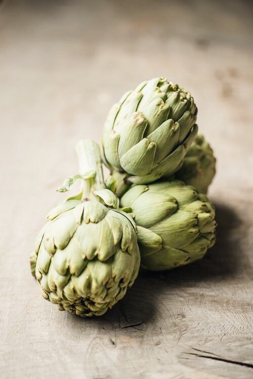 ¿A quién no le apetece unas alcachofas en esta época del año? A nosotros nos encanta comerlas en nuestra Pizza de mortadela trufada, alcachofas, aceituna negra y huevo de corral 🍕😍
#PipaAndCo #GrupoLarrumba