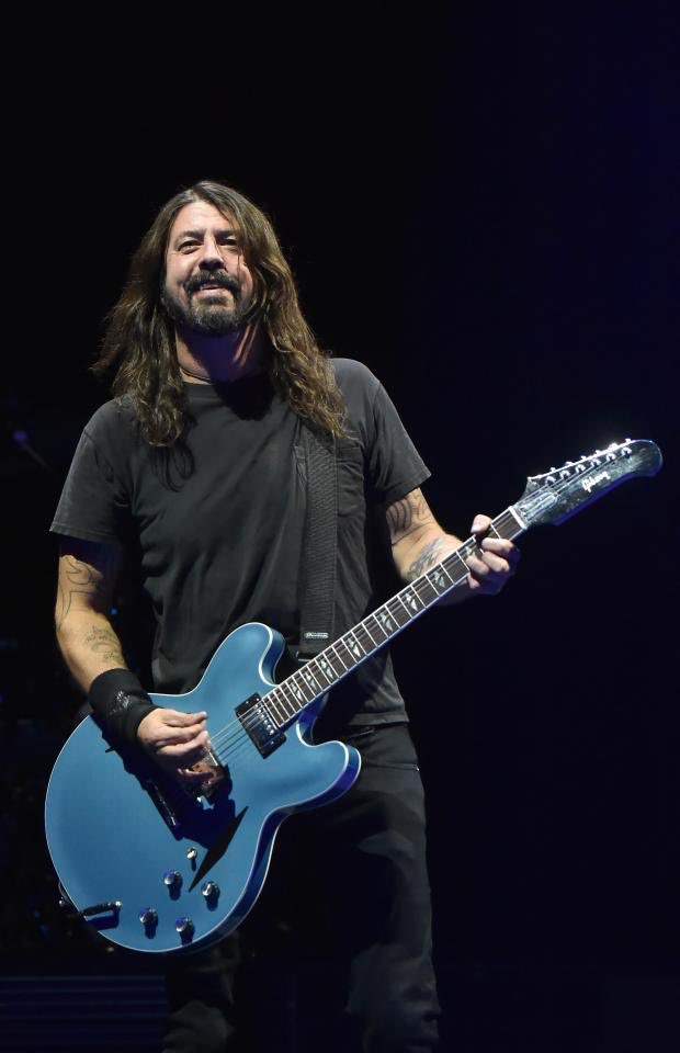 Happy birthday Dave Grohl ! 