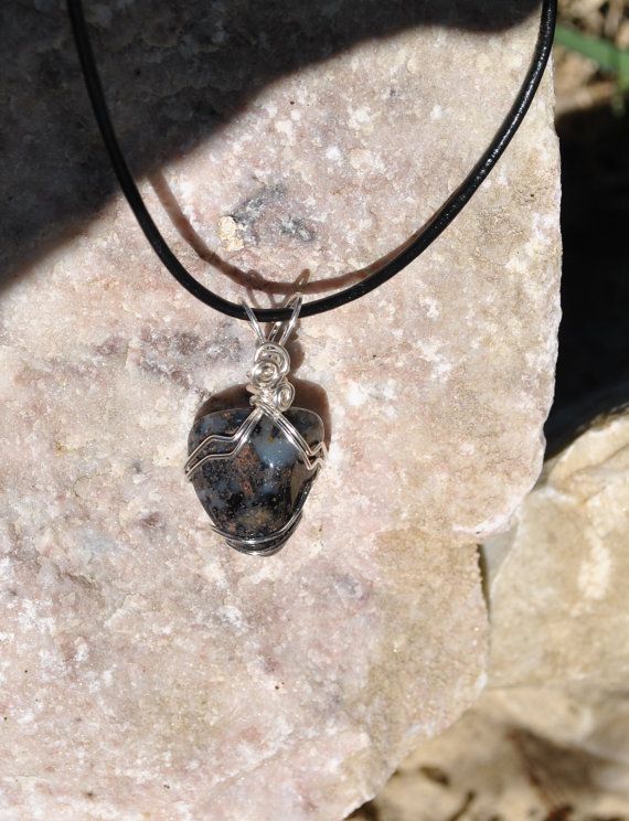 goose398's tweet photo. https://t.co/8k6oBuVNVe Wire wrapped agate necklace by Rocks2Gems2Wire #wirewrappedagate #wirewrappedjewelry #darkstone #agate #shopsmall #Etsy #handcraftedjewelry #naturalstone #wirewrappedstone https://t.co/7BTMVPlEsb