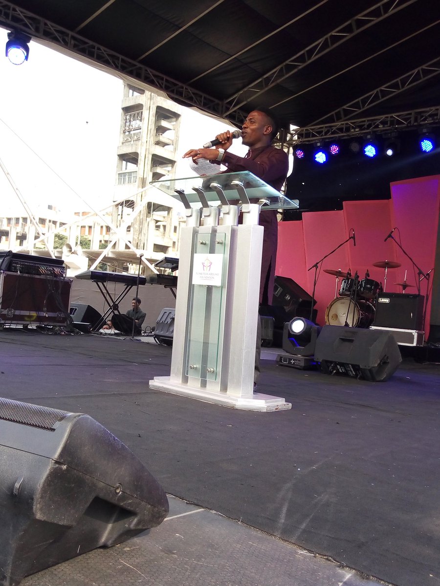 csi_redcarpet's tweet photo. Meet our host for today @spiritofsaco #Winningedge2018 https://t.co/lp6F0AMgrG
