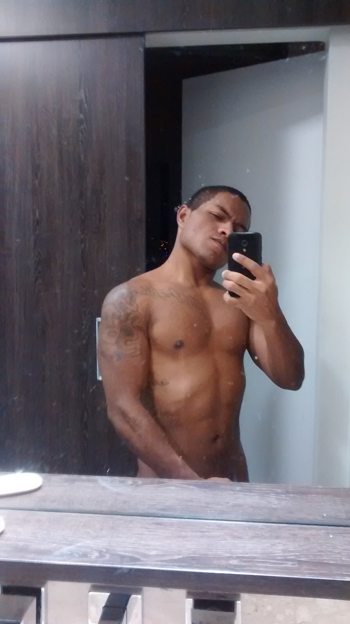 Hugo Cabret on X: garotodeprograma Gayporn gay boy taxiboy Escort  Gp porn porno porngay 24cm nudes nake novinhoputo  t.coxfLTJbaolo  X