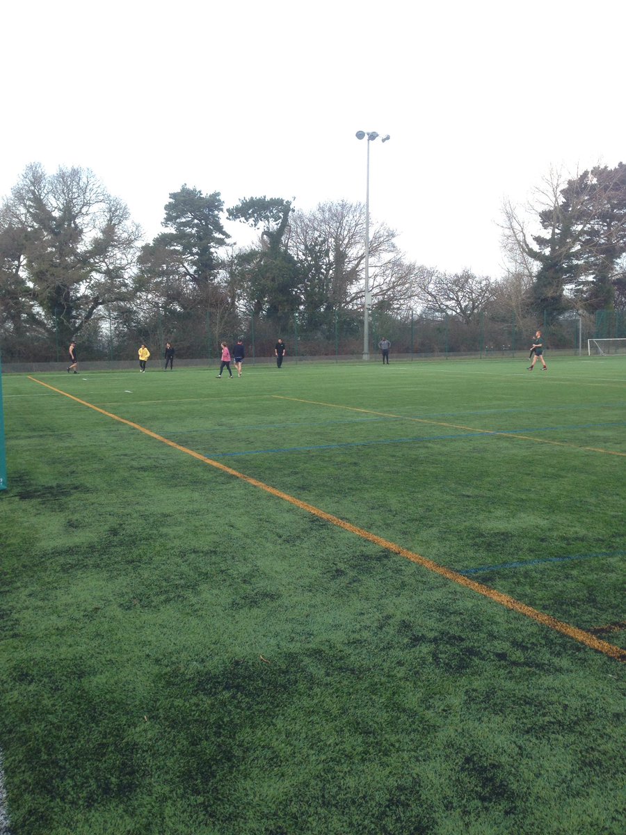 ExeterUniTRC's tweet photo. Honey, we're home! #EUTRC are back, with some club touch to shake off last night's shandies https://t.co/xRqnGjEcGB