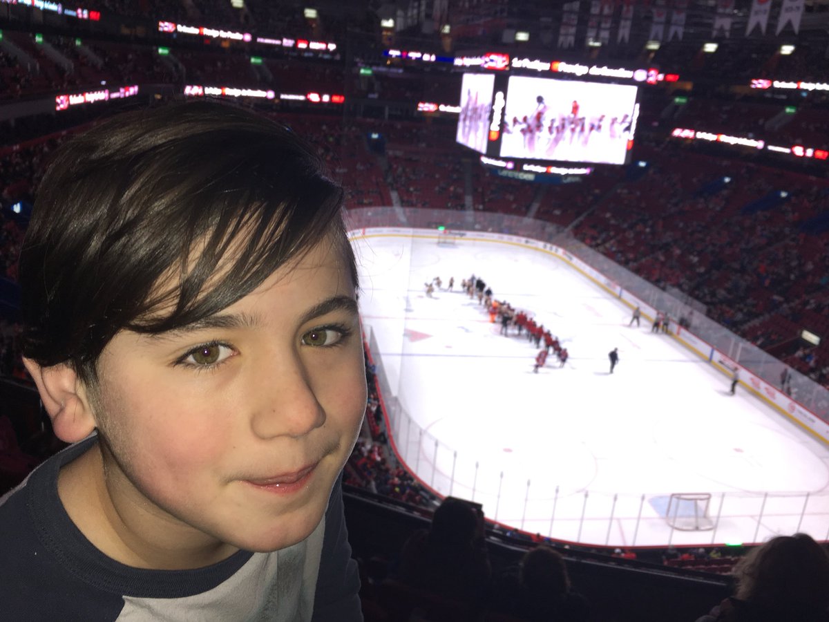 samPradier's tweet image. Un dimanche matin à la grosse aréna du centre ville pour la pratique du @CanadiensMTL #provigohabsgo