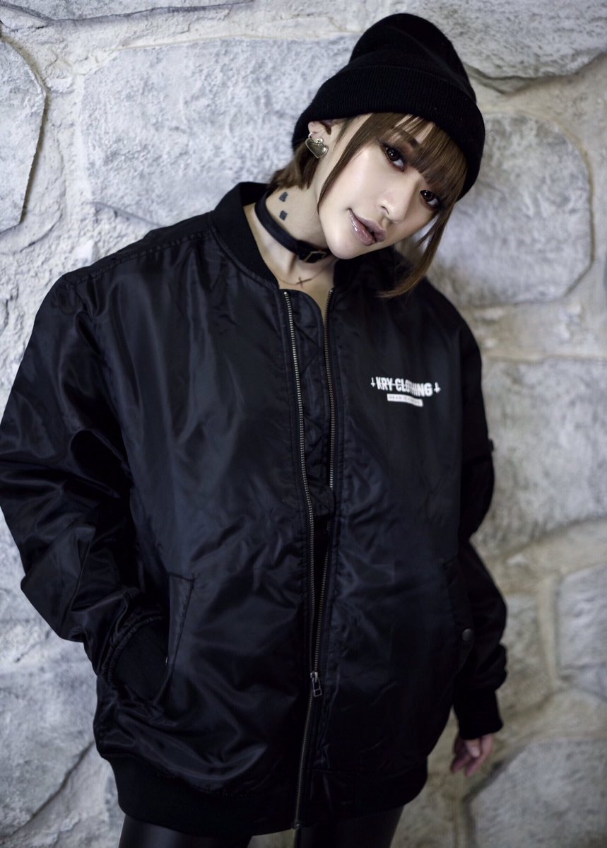 Kryclothing Ar Twitter 仕様 Tear 中綿入りma 1ジャケット Mサイズ 着丈65身幅54 Lサイズ 着丈68身幅57 Xlサイズ 着丈71身幅60 モデル 立花亜野芽 150cm Xlサイズ着用 Kryclothing Ar Twitter 仕様 Tear 中綿入りma 1ジャケット Mサイズ 着丈65身幅54 Lサイズ 着丈68身幅57 Xlサイズ 着丈71身幅60 モデル 立花亜野芽 150cm Xlサイズ着用