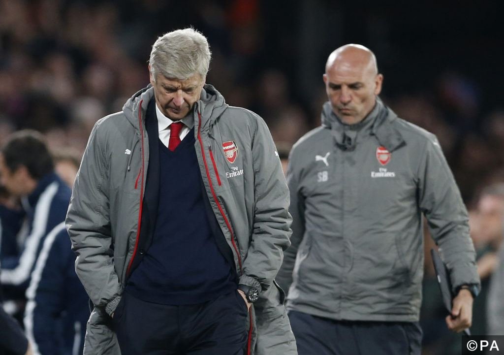 Arsene Wenger: In or Out?

♻ RT: OUT

♥ LIKE: IN