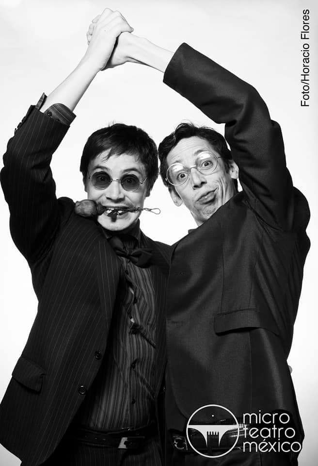 ApologiadeCainM's tweet photo. GRACIAS! A quienes ya nos acompañaron y a quiénes vendrán hoy a despedir #PorMagia 
A las 6pm comienzan las últimas 6 funciones de cada sala y a las 7pm @EDRIANmagic y @whoanacosta dirán adiós a @Hipnotica_mente 
Los esperamos, armen combo, regálense una noche y sean magia! https://t.co/Y2lcHKXcIy