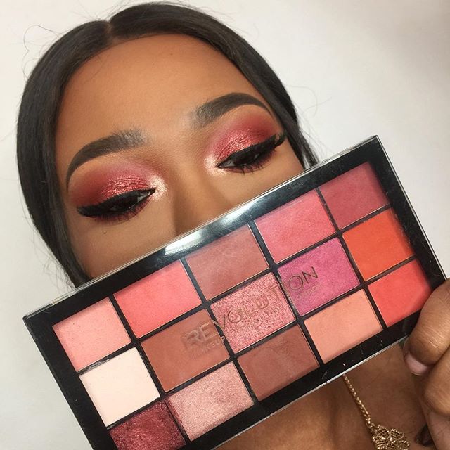 Makeup Revolution on "All eyes on @makeupbytammi 😍🔥 Shop the Newtrals 2 Palette at @superdrugloves and https://t.co/b26BaWxOs8! ✨ https://t.co/qn4DCbDHTL" /