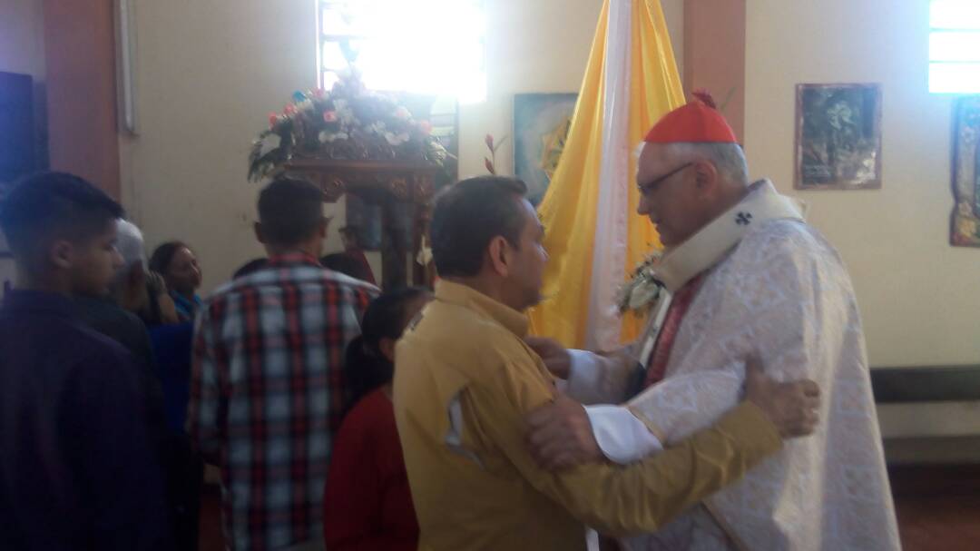 Compartiendo devoción popular <a href="/RamonGuevaraMRD/">Ramón Guevara</a> participó en la eucaristía en honor del Santo Niño de Cacute presidida por el Cardenal Porras