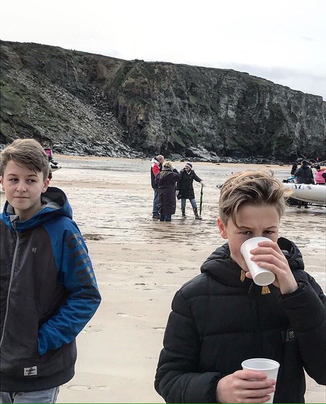 ConnorCook1687's tweet photo. Me &amp; my bro @Cookie1869 at the beach today 😊❤️ https://t.co/DvQlv0cMY5
