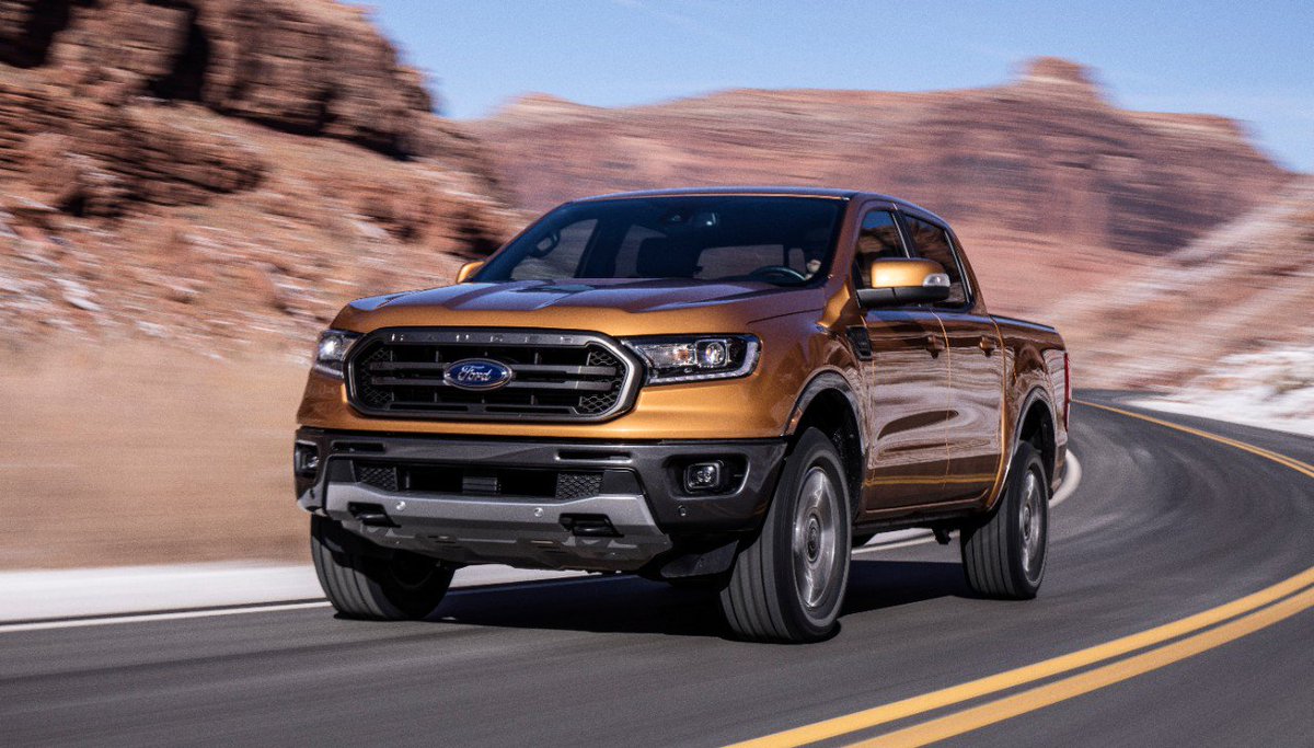 TyrelLinkhorn's tweet photo. This is the new Ford Ranger, which will debut shortly at the Detroit Auto Show. Among the details Ford has shared include the fact it has Dana independent front and solid rear axles. Those axles will be built in Toledo. https://t.co/LPLys3CUwK