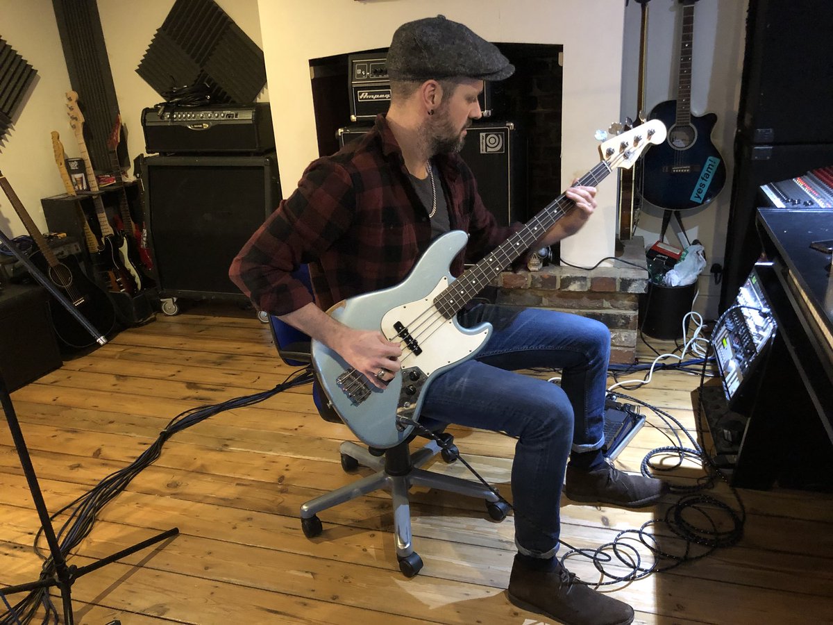 SeanMuirMusic's tweet photo. I had an amazing day with @RobJonesTV at @ManorStudioESSX today ๐ Thank you Rob for your musical and technical expertise and for everything you did today to not only record but also improve my track ๐ Book yourself a session at Manor Studios today ๐ #manorstudios #braintree https://t.co/PVZ75iOVYh