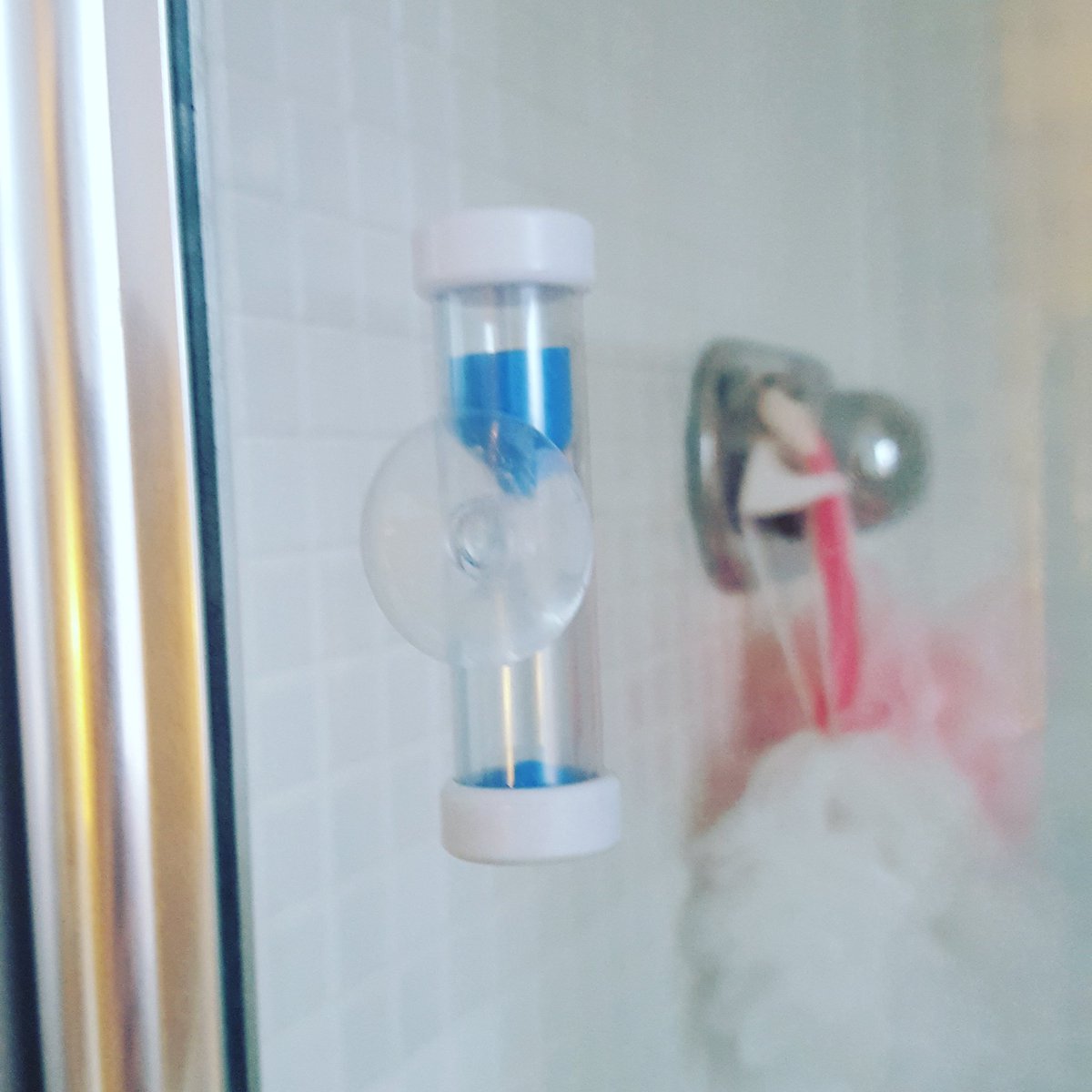 Davies74E's tweet photo. When your water bill goes up because of your teenagers showering for 15 mins! Equivalent of 7 showers a day in our house between 3 of us!!!! Thanks to the @MFTgreen it's time to use the shower timer #Sustainability #savingH2O 🏡⏳🚿 https://t.co/Oh6RAoK0Dw