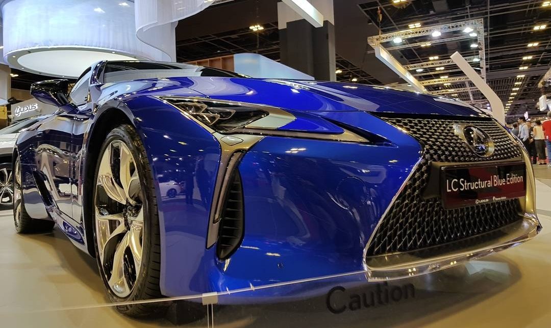 Sharizq1S's tweet photo. Lexus LC 500 Structural Blue Edition
#lexus
#lexuslc500
#Singapore
#carspotting
#carspot
#spotmore
#Sgmotorshow2018
#SGCS
#mr_carspotter https://t.co/IzpcfZcIMk