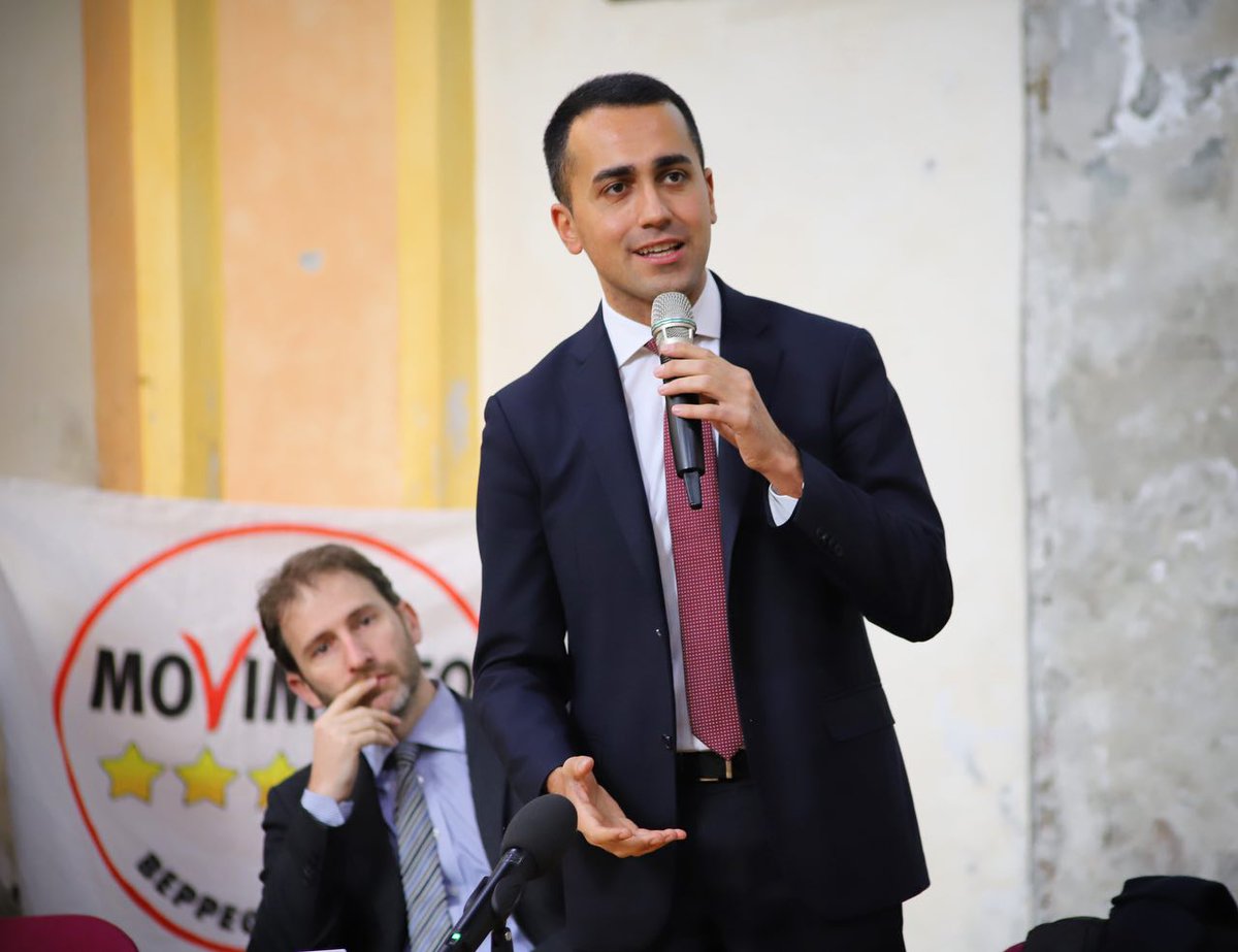 luigidimaio's tweet photo. L'unica competenza dei partiti è fare i loro interessi e così hanno distrutto il Paese https://t.co/OM6wIriJqf https://t.co/BoZkECE5AQ