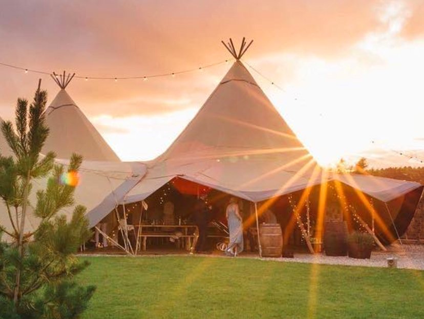 MamaJacqs's tweet photo. Proud to announce that the Mama Jacq's team have joined forces with Elms Meadow to deliver an enchanting tipi wedding experience. 

https://t.co/oF3S8dfv7S https://t.co/j44e8WA5w0