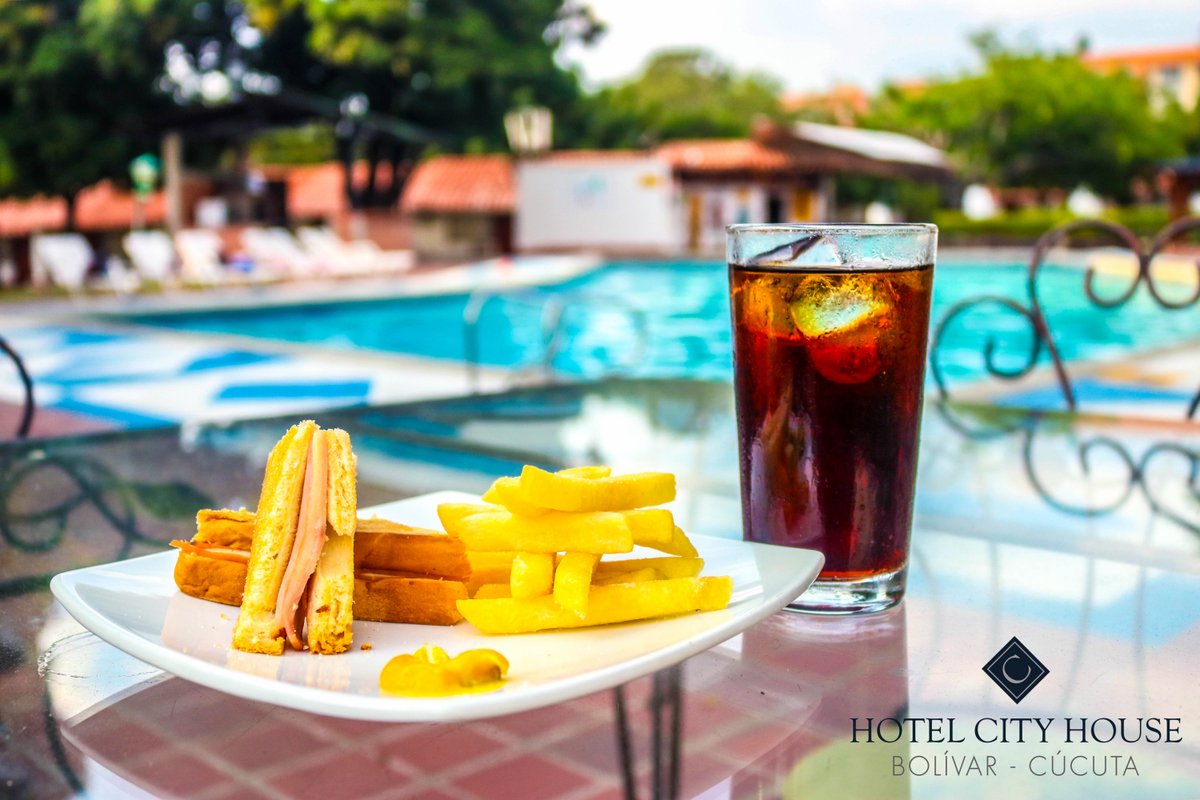 HotelBolivar's tweet photo. ¿Con quién compartirías este plato?
#HotelCityHouseBolivar #FarandaHotels #LivingFaranda #Cúcuta #Travel #Vacation #Vacaciones https://t.co/IJADqFba5e