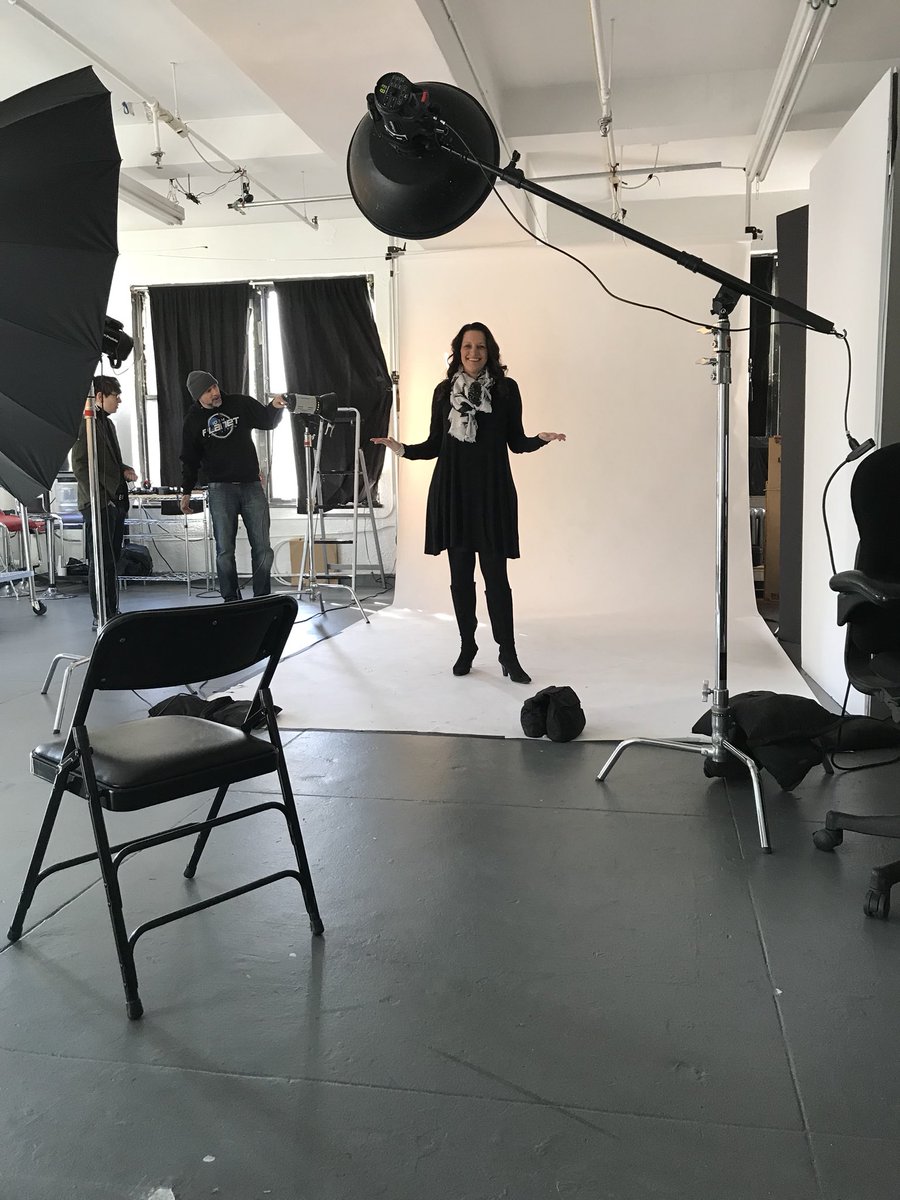 ManningTechTalk's tweet photo. EDS photo shoot! 🦓 📷 🧀 💁‍♀️#ehlersdanlossyndrome #EDS #ImAZebra #makemelookpretty #whynot #fun #my5min @TheEDSociety https://t.co/OQUAAuyZKN