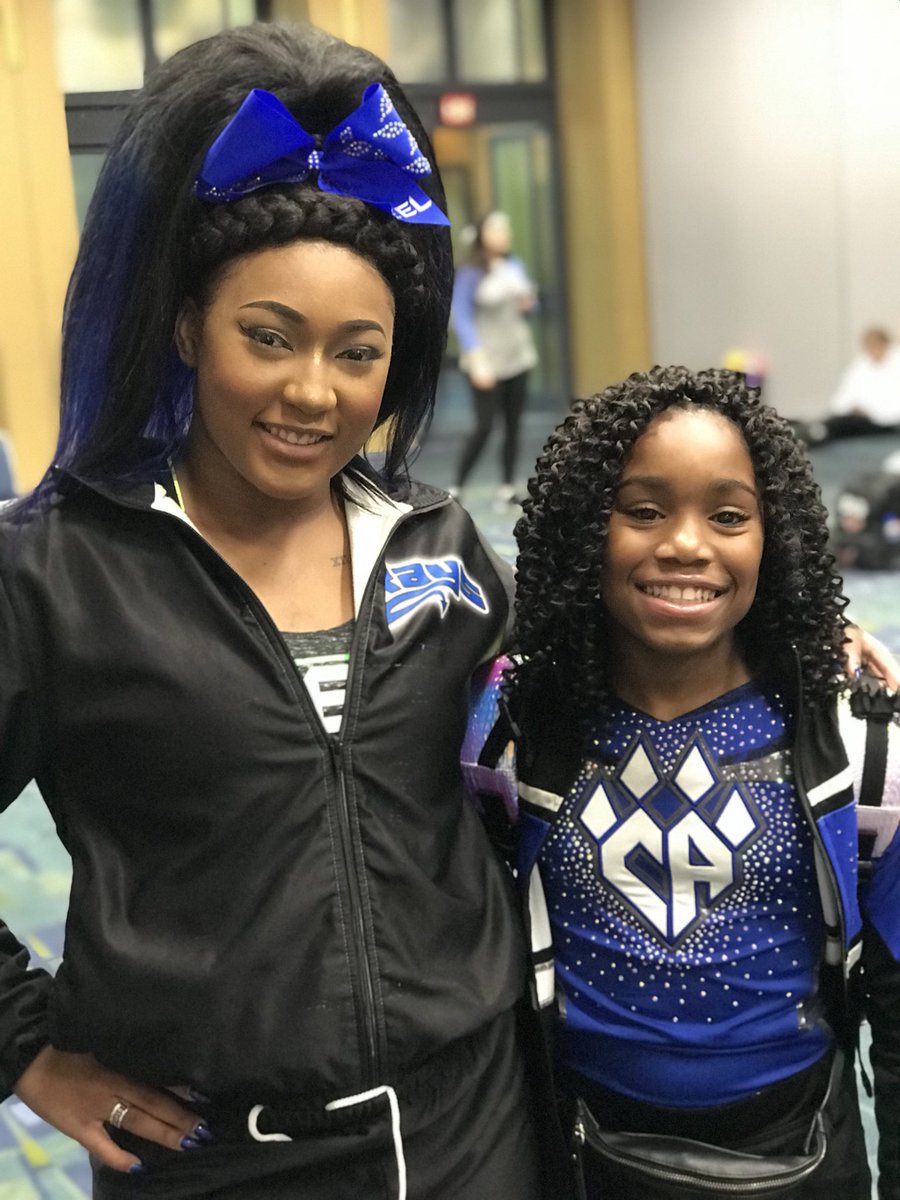 ca_sweetbaby's tweet photo. I just met my cheer and tumbling idol!! 🙌🏾Now I’m officially ready to kill it today!!! #queenoftumbling #SOH2018 https://t.co/aaU59pOXIR