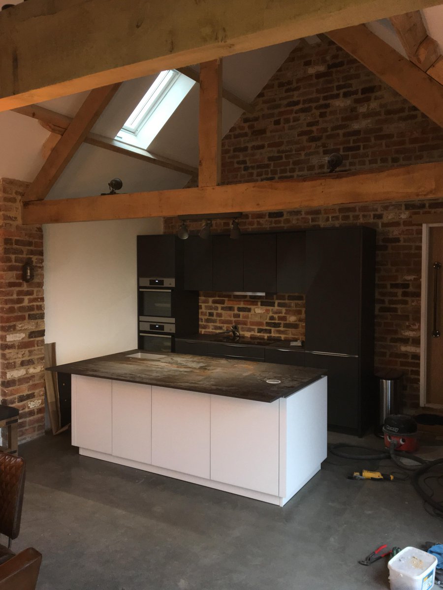 RO_Surfaces's tweet photo. just installed this @Dekton trillium at a self build barn conversion in Teeside. Stunning material and finished the kitchen off perfect #interiordesign #selfbuild #Industrial #Middlesbrough #SundayAM https://t.co/Sk8kAq8rME