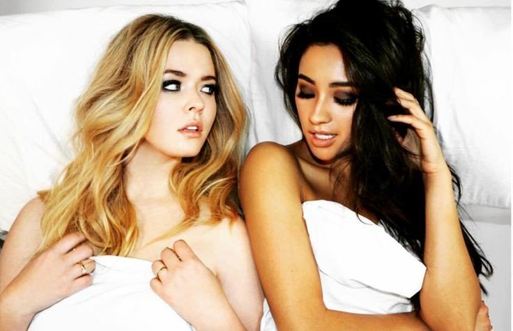 Fieldsemily_'s tweet photo. A bitch da minha vida ❤️❤️❤️❤️❤️ https://t.co/mkuPLZ3omA