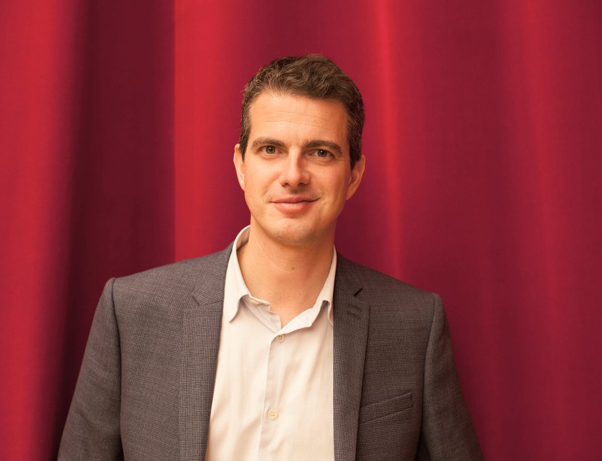 dakapp_official's tweet photo. #HappySunday, Rest up and save your excitement for later this coming week #dakappers.
5 more days until you get another big slice of #dakapp material with mesmerising vocal workshops and masterclasses with our very first singing professor French countertenor Phillipe Jaroussky! https://t.co/qi4Lp1QM0O