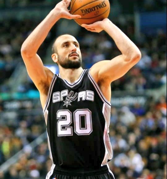 futbol_granate's tweet image. En nuestro club amamos el deporte, y a los que la transpiran para representarnos de la mejor manera, por eso votemos todos a un fenómeno de nuestra Argentina 🇦🇷🏀 #NBAVOTE Manu Ginobili.
CADA RT ES UN VOTO