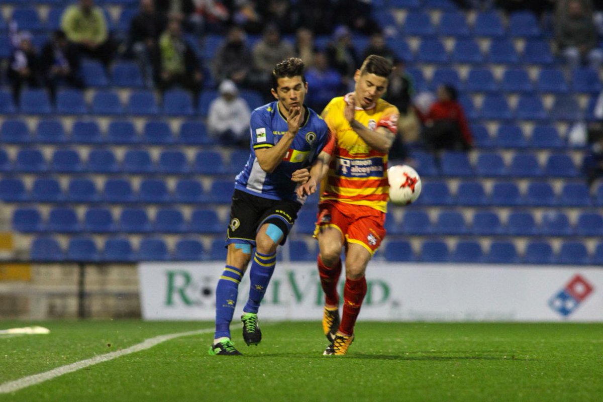 cfhercules's tweet photo. 45' |0-1| Comienza la segunda parte en el Rico Pérez con el primer cambio, Miñano sustituye a Pepelu #HérculesAlcoyano https://t.co/VvtvGZ0GMw