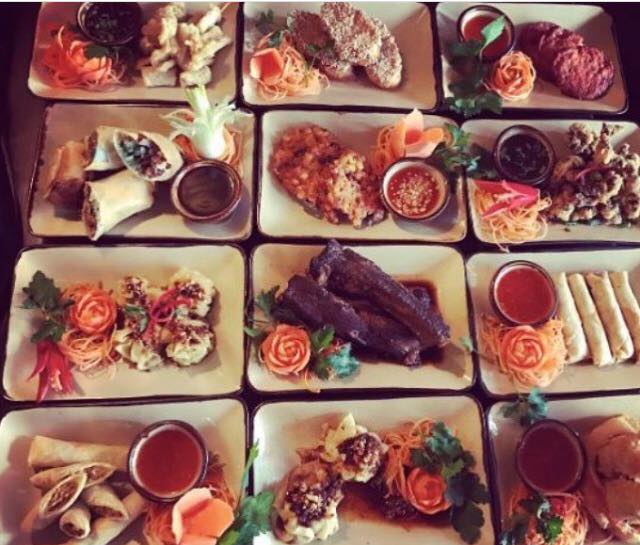 Why not get down to Koh Thai Bournemouth tonight for some #ThaiTreats tonight. Why not pop in and grab some tapas and split a bottle with us tonight.

#koh #thai #bournemouth #twothatdinetogether