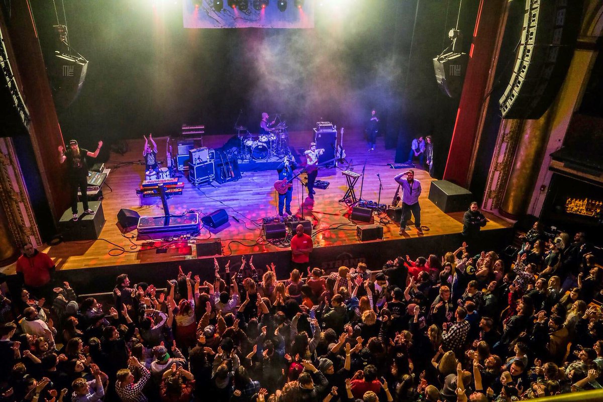 RootsofCreation's tweet photo. 🔥 @mountsnow, VERMONT! 2 sets of RoC at #SnowBarn in West Dover TONIGHT! Show: 9pm. Tix avail. online & at the door. Purchasing advanced tickets is strongly recommended as there will be 11k people on the mountain this #mlkweekend ready to party!
👉https://t.co/iEcf0HKDTE https://t.co/bX98oR7iEq