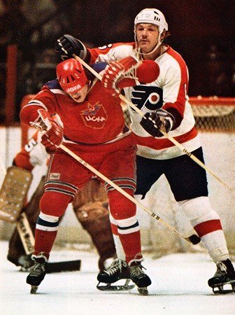 4thlineVoice's tweet photo. Broadstreet meets Russia 
"Beat it Sergie"
Moose laying lumber 
#Flyers https://t.co/wbAW5UB5W1