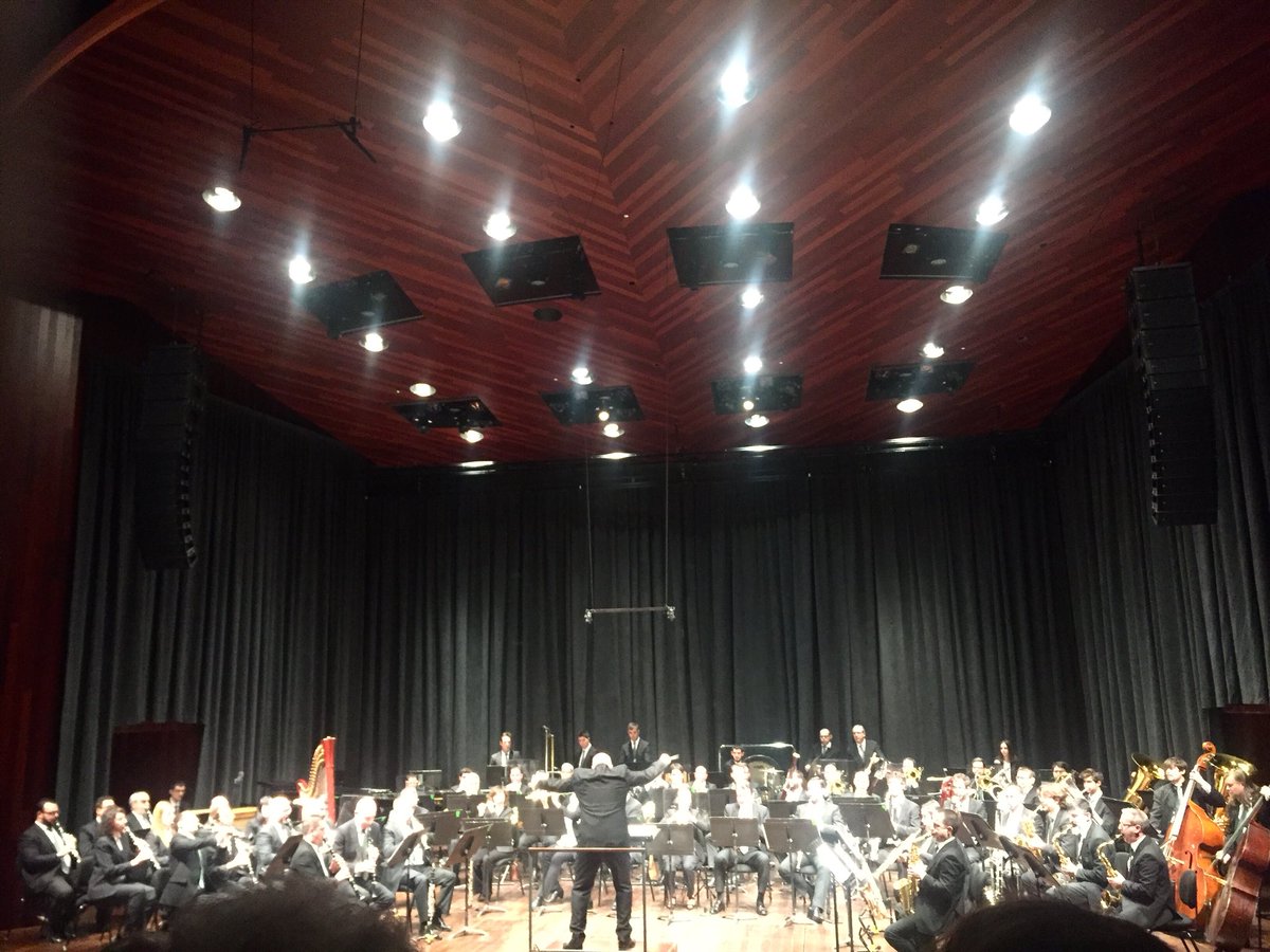 FerrerFerran_'s tweet image. ... gracias por tanta música y emoción, Banda Municipal de Barcelona!!! @BandaBarcelona @lauditori