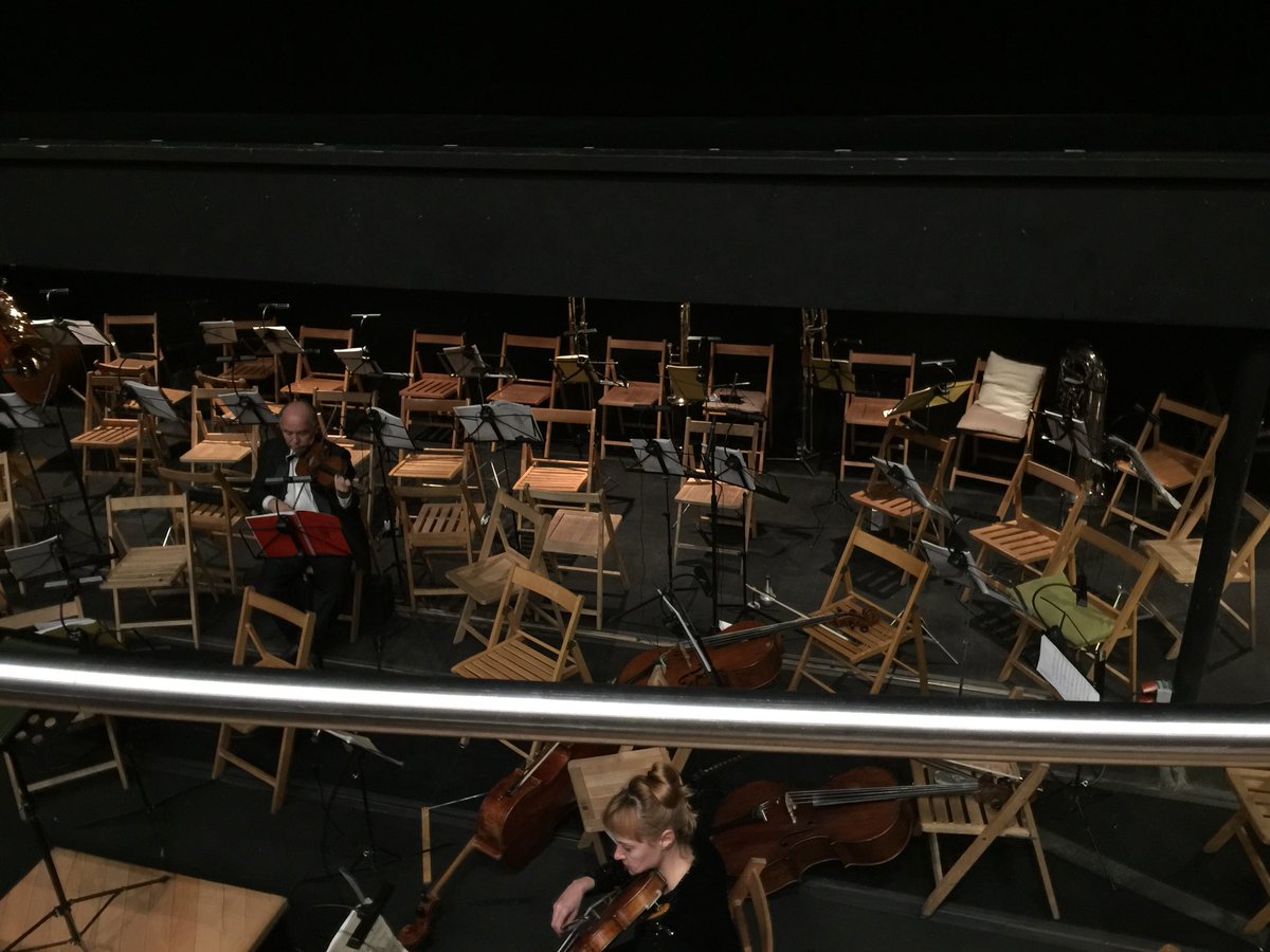 frednourry's tweet photo. My #2 babyโs Christmas present The #nutcracker #cascanueces at the @teatrenacional with live #Orchestra and the #MoscowStateBallet plus a couple of #bolchoi dancers #ballet #quitebeautiful https://t.co/i8iUoYZRbO