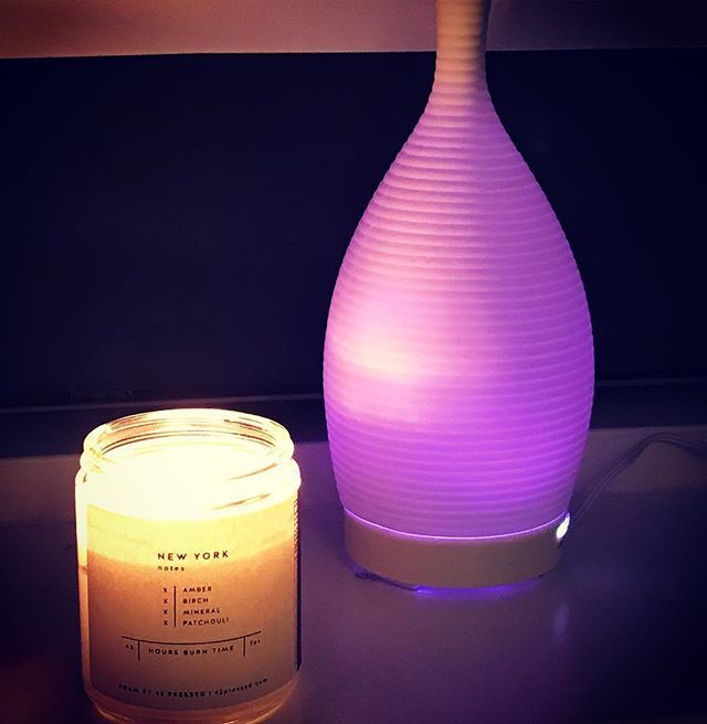 APetitePursuit's tweet photo. Sunday is for yoga, meditation, Netflix and chill. Loving my @roamby42pressed New York candle which smells amazing. The perfect day to beat the January blues, no need to go outside! #candle #ambernotes #roamby42pressed #chillout #sundayvibes #sundaymood #relaxingsunday #janu… https://t.co/RPsIm0bjLP