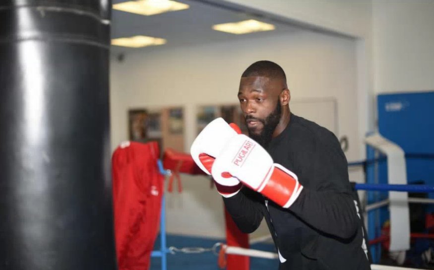 infosportplus's tweet photo. ⚠️ RDV ⚠️

A 2⃣0⃣h sur @infosportplus, ne manquez pas votre émission hebdomadaire de boxe avec Siril #Makiadi. 

#LhebdoBoxe 🥊🇫🇷 https://t.co/Dleig0OyxW