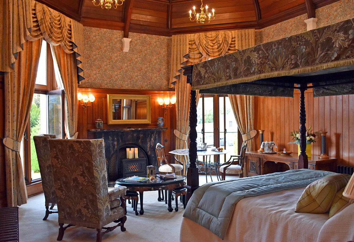 garyjberry's tweet photo. NEW POST!! The Best Luxury Hotel Suites in the World: My Top 10 Personal Favourite Experiences - https://t.co/UcuE9pfwpa #luxury #hotels https://t.co/sOqfzMvMiQ