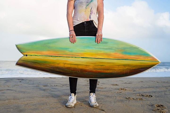 babyhawkfeather's tweet photo. "Bombogenesis” shaped by Crashley shapes @anelinnekin 5’8 twin fin #surfboardart #twinfin #fish #outerbanks #womenshapers #reddawndesigns #boardporn #boardart #ratedmodernart #abstractart #art #instaart #nikon #KittyHawkBeach #OuterBanks via:https://t.co/B8jLBLOuc7 https://t.co/LNYKTBrPvH